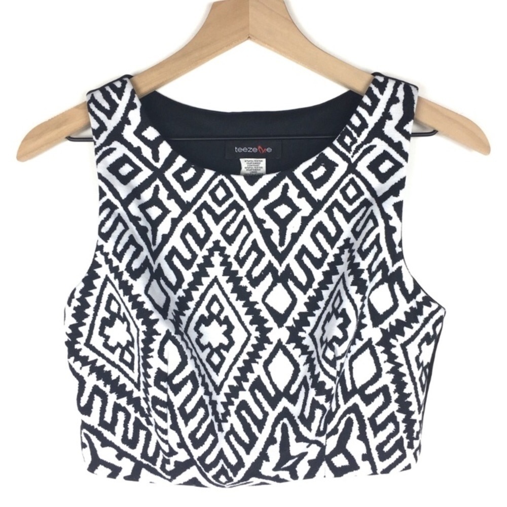 TEEZE ME Crop Top Y2K Tank Aztec Tribal Southwestern Black White Festival Size 5